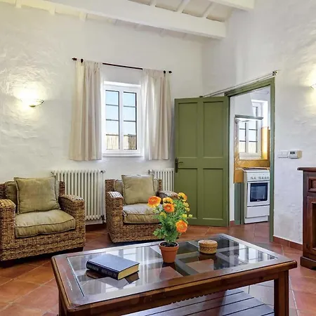 Vila Sleeps 8 Air Con Wifi