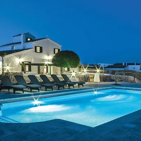 Sleeps 8 Air Con Wifi *