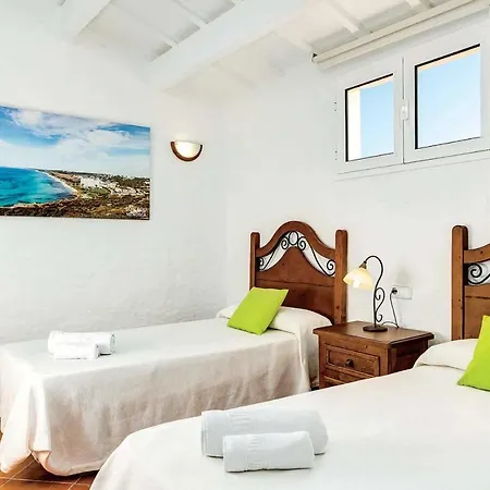Sleeps 8 Air Con Wifi *